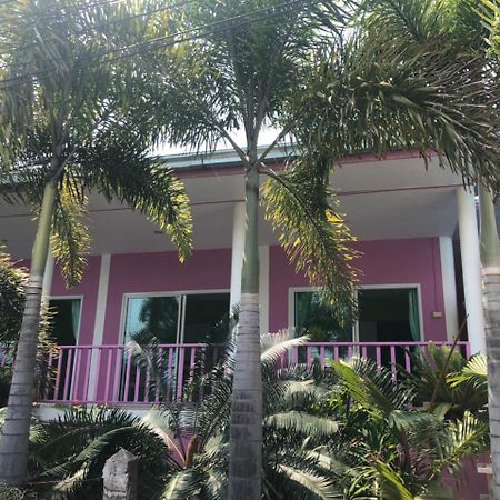Bann Pa Su Hotel Ko Lan Exterior photo