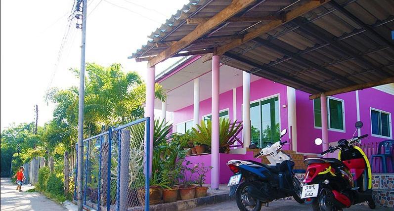 Bann Pa Su Hotel Ko Lan Exterior photo