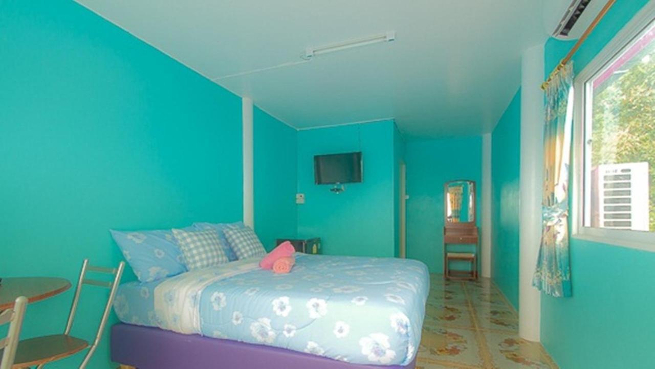 Bann Pa Su Hotel Ko Lan Exterior photo